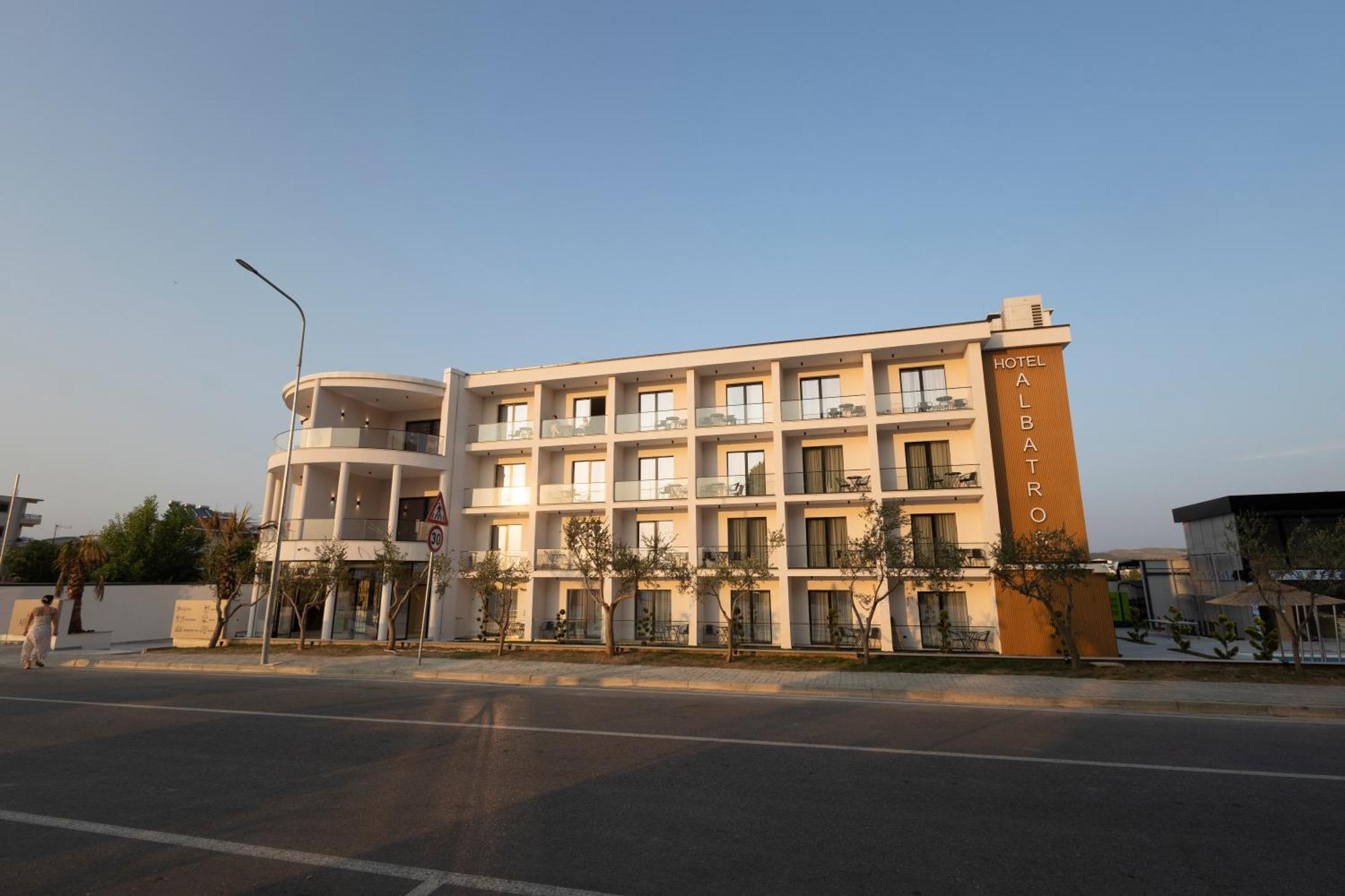 Hotel Albatros & 4*