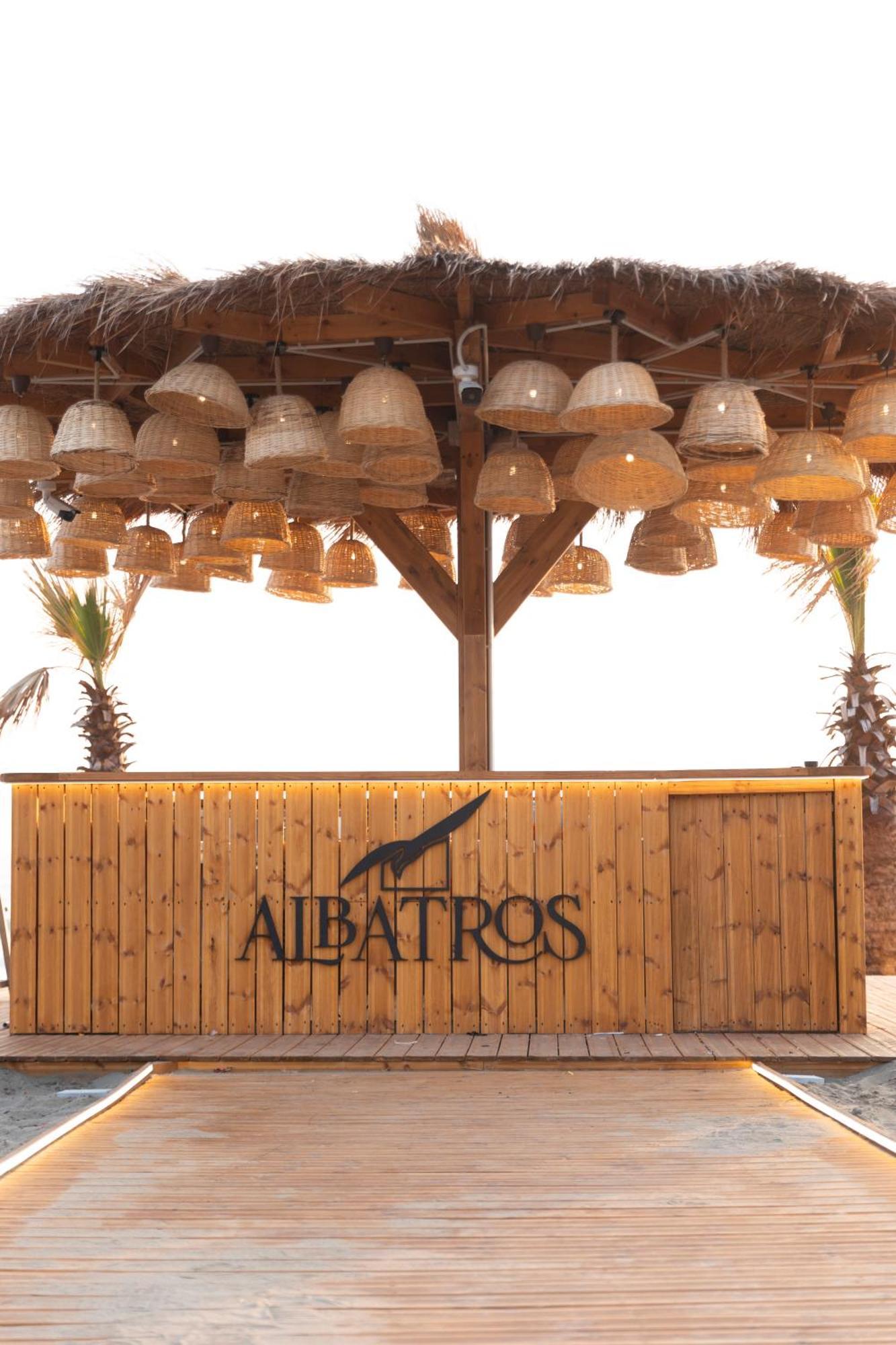 Hotel Albatros & Rrogozhine